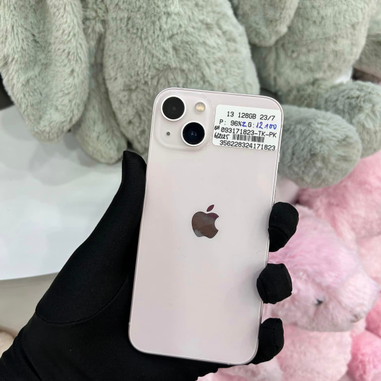 iPhone 13
