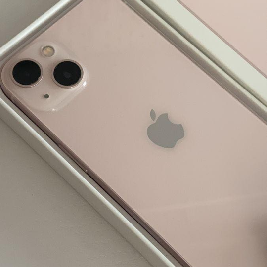 iPhone 13