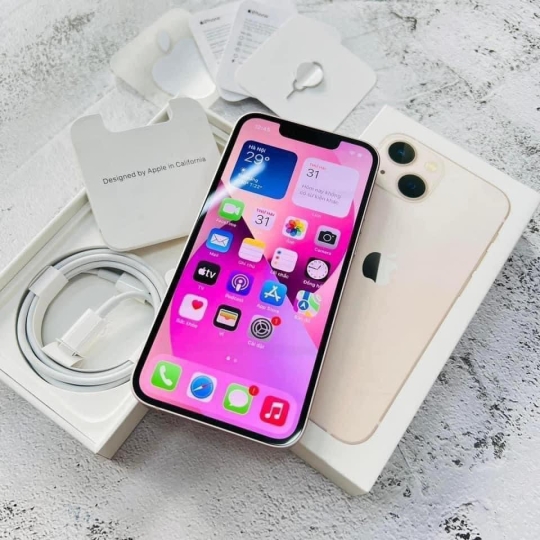 iPhone 13